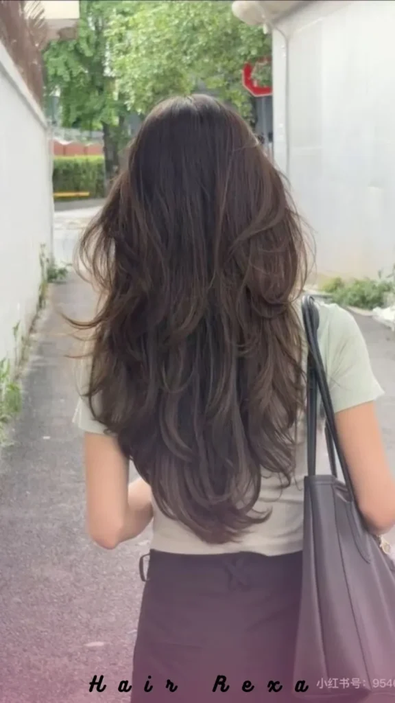 V-Cut Long Layered Haircut